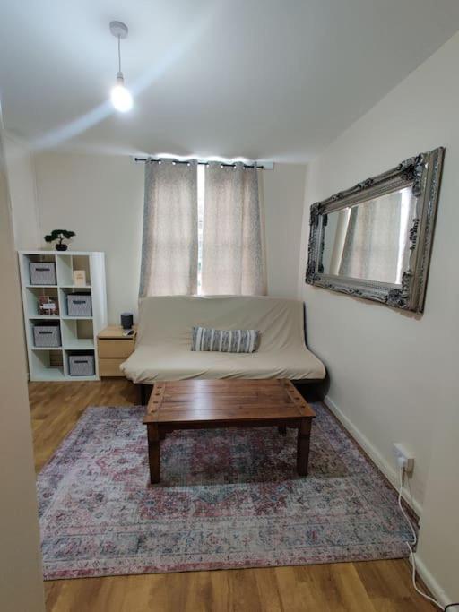 Simply Shoreditch 1 Bed Space Londen